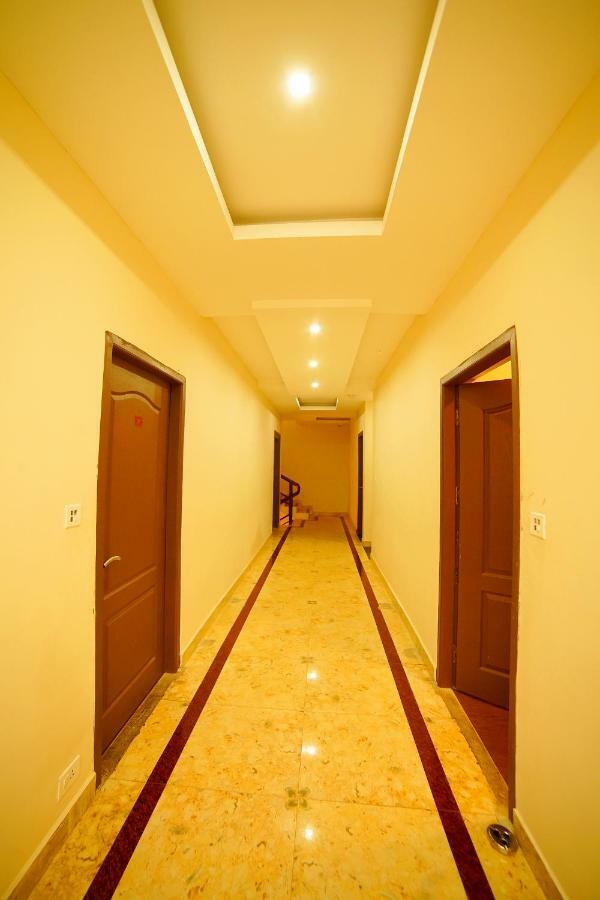 Hotel Lumino Dwellings à Munnar Extérieur photo